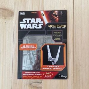 DISNEY Star Wars Metal Earth Kyle Ren’s Command Shuttle 3D Model Kit NEW